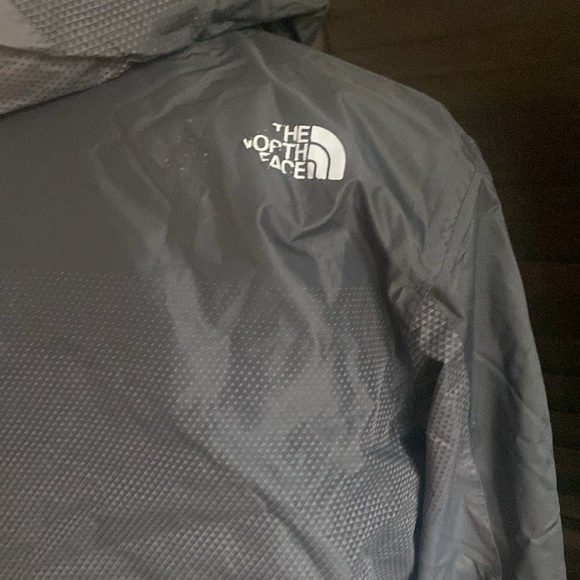 North Face HyVent Jacket (Medium) - Picture 6 of 11